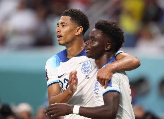 萨卡:我们回敬了质疑 贝林厄姆:胜利可以减轻压力