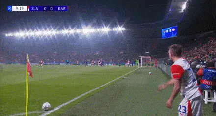 必一运动-布拉格角球机会，库塞后点包抄破门，布拉格1-0巴萨