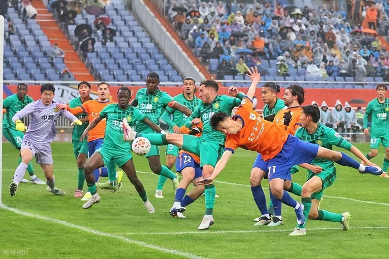 泰山队赛后评分，克雷桑连场最高分，瓦科全场最低分，勉强及格