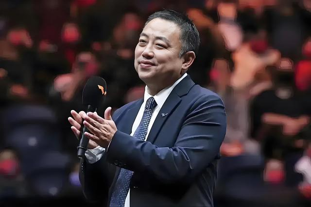 必一运动-王楚钦面对央视，再现清醒箴言！上一次说相同话的人，是刘国梁|弗朗西斯卡|WTT重庆冠军赛|中国乒协|体育|乒乓球_新浪体育_新浪新闻