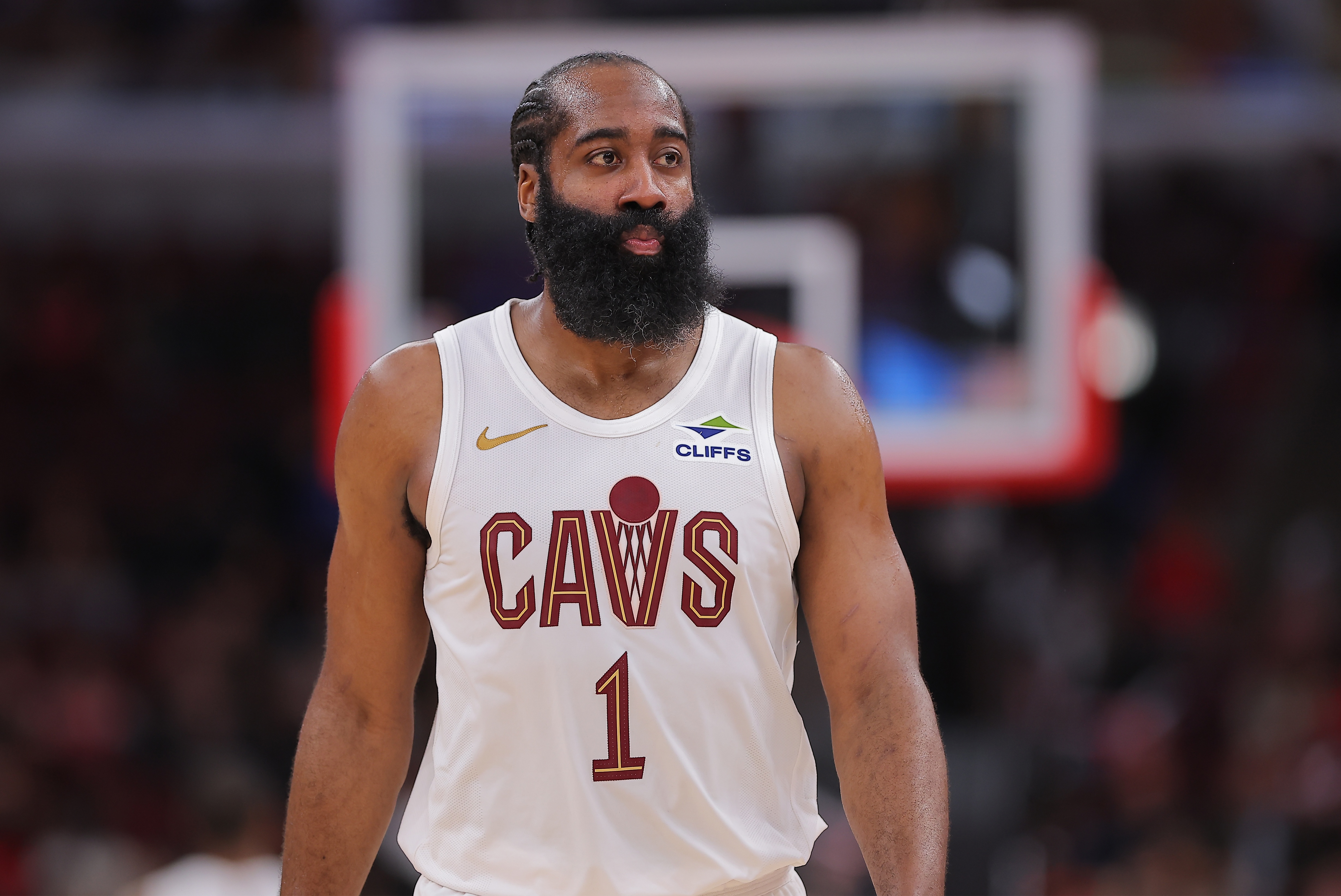 必一运动官方网站-豪赌哈登让骑士已无路可退 若未达预期今夏将迎阵容&管理层大换血